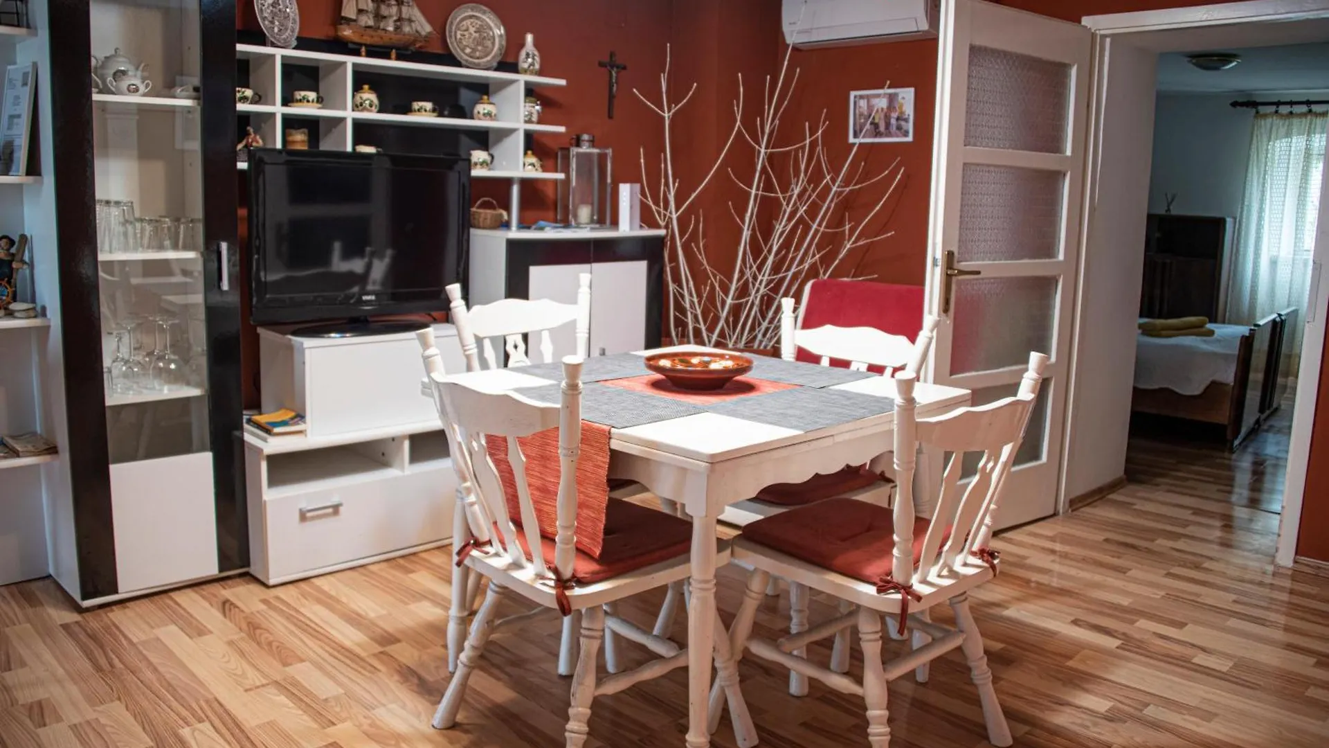 Apartman Nives Lubenice 0*,